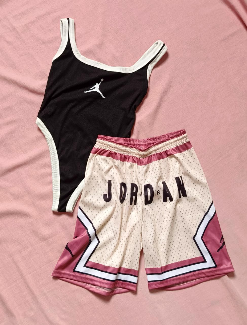 Conjunto Jordan corto